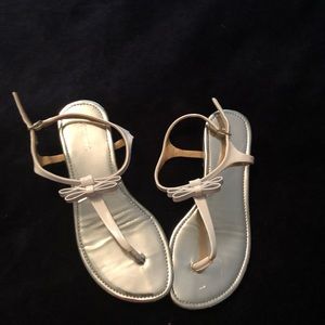Express sandals